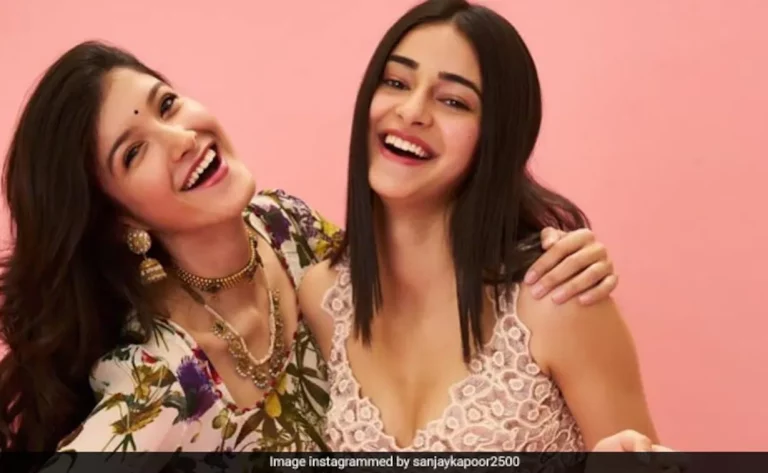 Shanaya Kapoor gets inspired by Ananya Panday for peach makeup routine